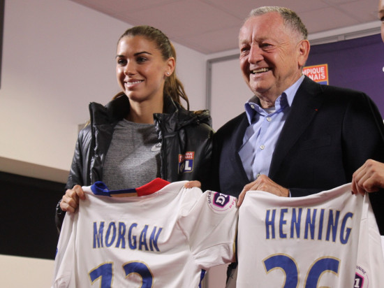 Alex Morgan, une star et ses fans à l’OL