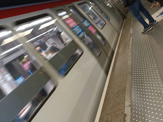 Covid-19 : bientôt des tests de dépistage dans le métro à Lyon ?