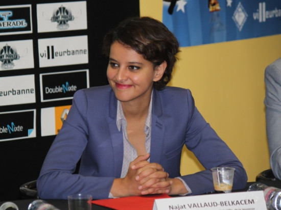 Najat Vallaud-Belkacem déjeune avec l'équipe de France de basket