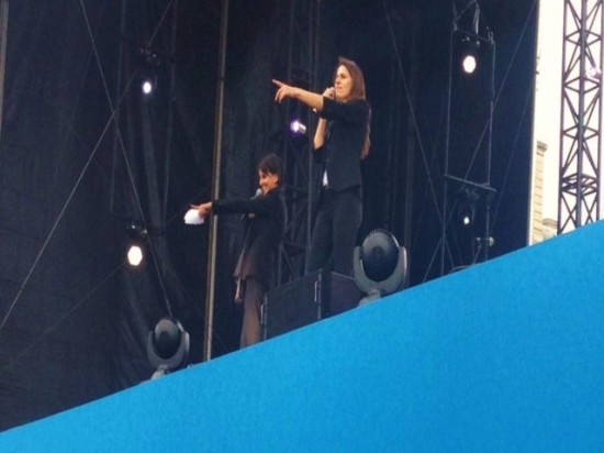 Najat promue reine du stand-up socialiste