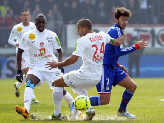 L'OL freiné à Brest (1-1) - VIDEO