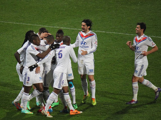 L'OL confirme sa grande forme face à Evian (3-0) - VIDEO L'OL confirme sa grande forme face à Evian (3-0) - VIDEO