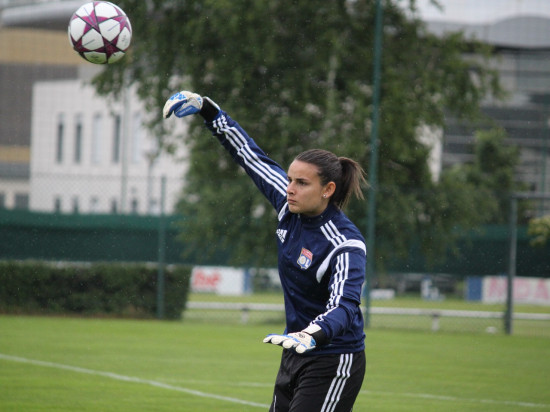 OL : Invaincues depuis 2014, les Lyonnaises chutent (1-0) OL : Invaincues depuis 2014, les Lyonnaises chutent (1-0)