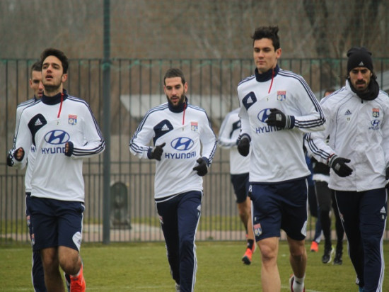 A Bastia, l'OL veut coller le PSG