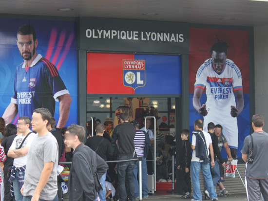 L'OL fait la fête avec ses supporters dimanche L'OL fait la fête avec ses supporters dimanche
