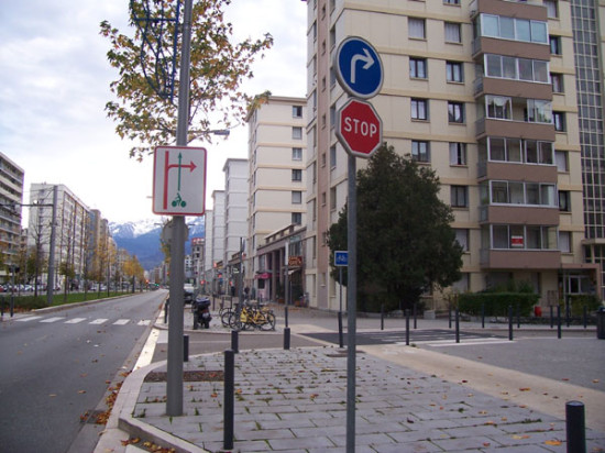 Limitations de vitesse et signalisation : à la recherche de la cohérence