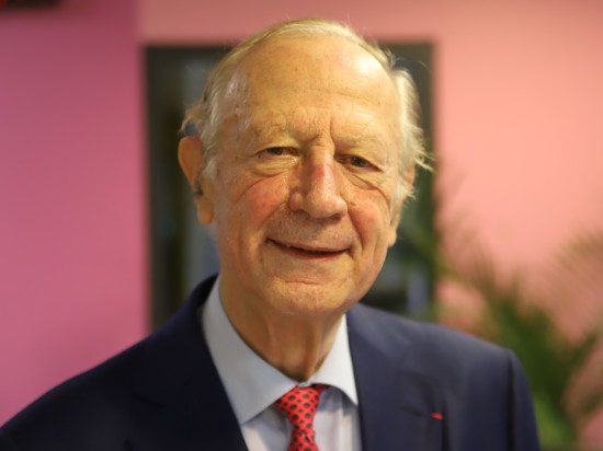 Paul Trouillas : "Vaccin contre le Covid-19, la preuve du sérieux de la médecine allemande et du retard de la France"