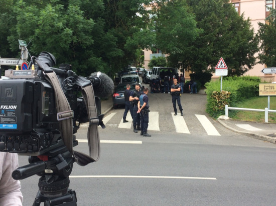 Colis piégé à Lyon : le suspect et sa famille interpellés, Christophe Castaner à Lyon
