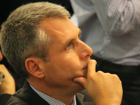 "Délinquance, à chacun sa spécialité" : trois députés du Rhône veulent davantage de contrôles aux frontières "Délinquance, à chacun sa spécialité" : trois députés du Rhône veulent davantage de contrôles aux frontières