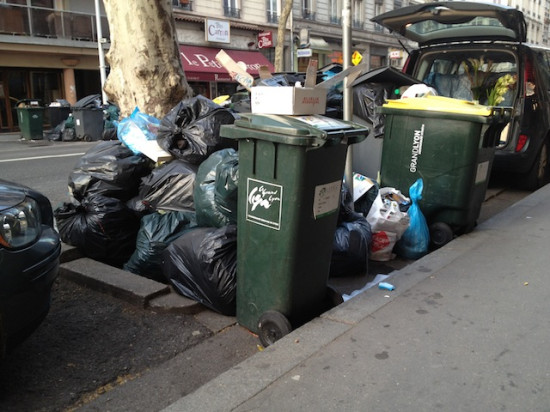 La grève des éboueurs est-elle dangereuse pour la santé des Lyonnais ?