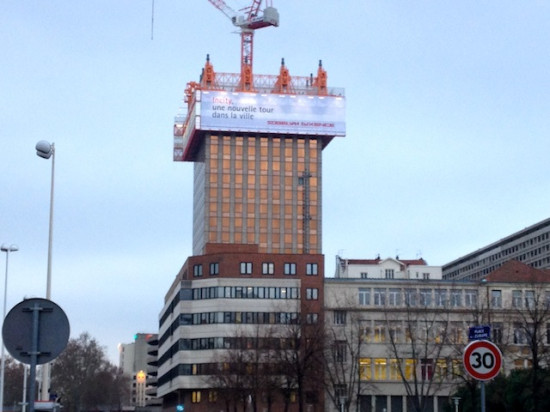 Tour UAP à Lyon : une démolition en douceur (photos) Tour UAP à Lyon : une démolition en douceur (photos)