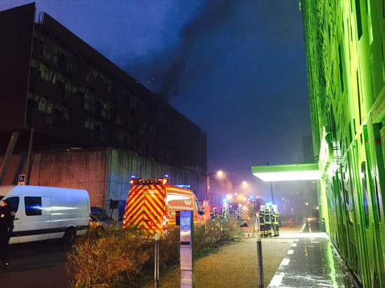 Lyon : un incendie dans un immeuble en construction à la Confluence