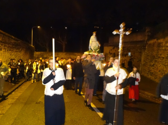 Fête des Lumières : près de 6000 personnes ont participé à la procession du 8 décembre