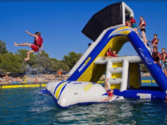 Ouverture du premier Aquapark du Beaujolais