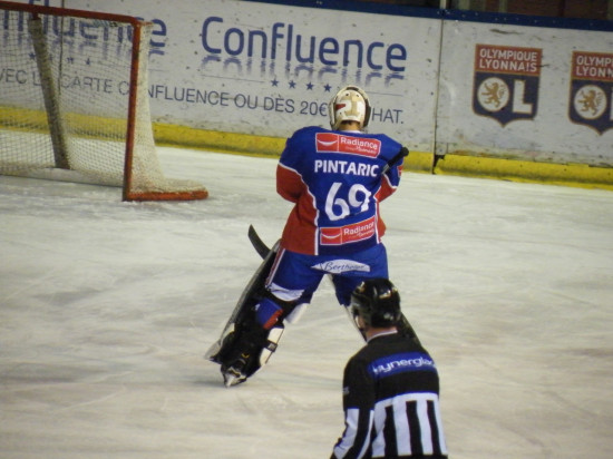 LHC : Takac et Pintarič élus MVP par Hockey Hebdo LHC : Takac et Pintarič élus MVP par Hockey Hebdo