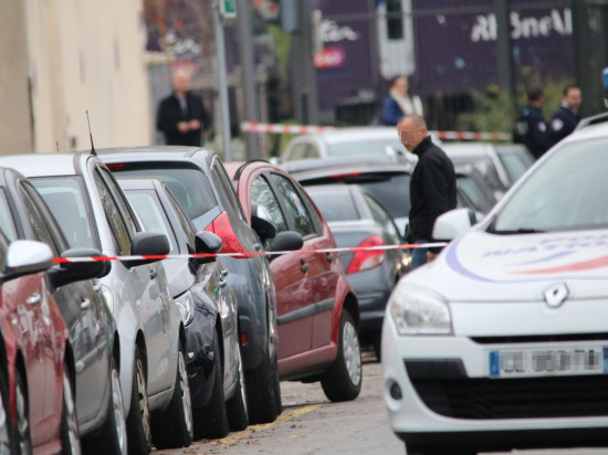 Déploiement de policiers près du fort Montluc à Lyon pour une arme factice