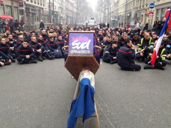 Les pompiers du Rhône de nouveau en grève ce lundi
