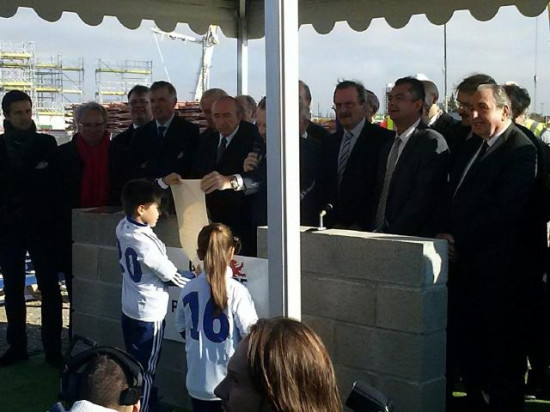 Grand Stade de l'OL à Décines : la première pierre a été posée ! Grand Stade de l'OL à Décines : la première pierre a été posée !