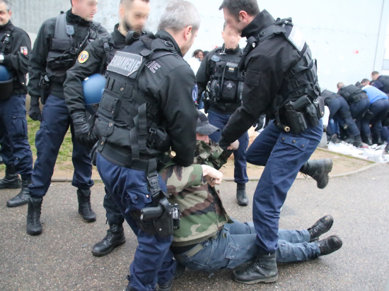 Les prisons de Villefranche et Corbas bloquées un moment ce lundi matin