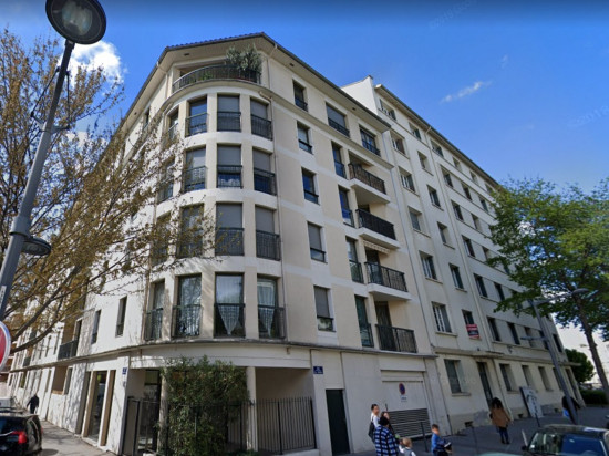 Lyon : la prostituée tombe du troisième étage d’un immeuble lors d’une opération de police