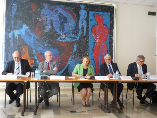 Académie de Lyon : une rentrée particulière sous le signe de la refondation de l’Ecole Académie de Lyon : une rentrée particulière sous le signe de la refondation de l’Ecole