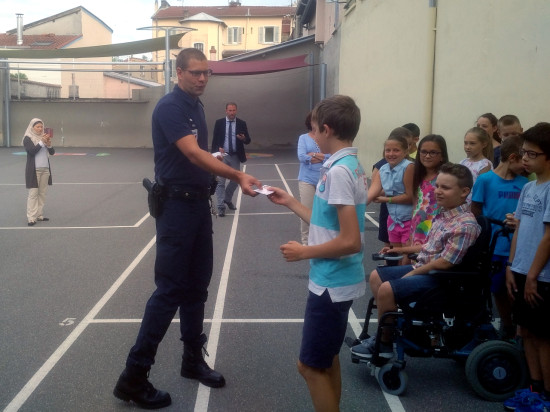 Rhône : un "permis" pour apprendre à bien utiliser Internet dès le CM2