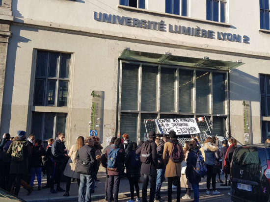 Université Lyon 2 : les cours annulés sur le campus bloqué des quais