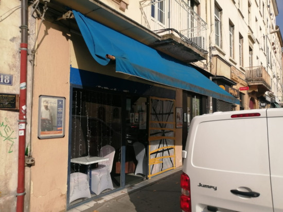 Pompier agressé à la hachette à Lyon : fermeture administrative pour le restaurant en face de la caserne