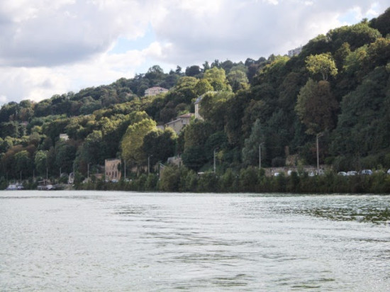 Plusieurs cours d'eau du Rhône placés en alerte sécheresse, des restrictions d'eau mises en place