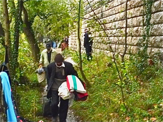 21 Roms ont été évacuées d’un camp situé sous le Pont de Lattre de Tassigny
