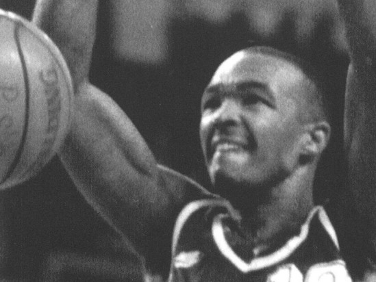 Ron Curry, ancien joueur de l'ASVEL, est décédé Ron Curry, ancien joueur de l'ASVEL, est décédé
