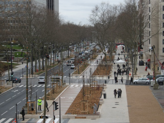 Carrefours restaurés, trottoirs plus larges, piste cyclable : la rue Garibaldi fait peau neuve