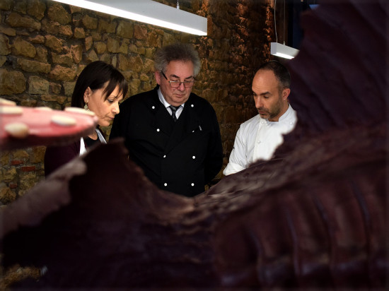 Sylvie Guillaume, députée européenne, chocolatière d’un jour chez Bruno Saladino