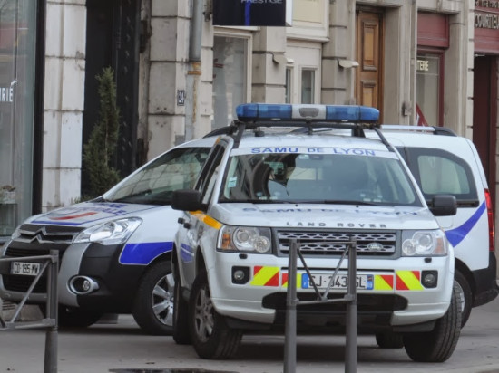 Saint-Priest : une femme de 85 ans retrouvée morte à son domicile