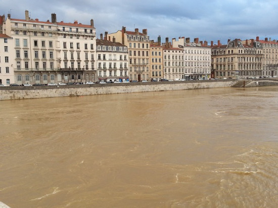 Lyon : la Saône en vigilance jaune Lyon : la Saône en vigilance jaune