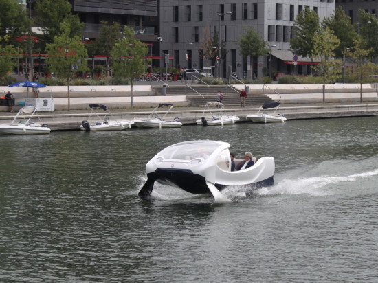Lyon : après la navette sans chauffeur, place au taxi fluvial volant ?