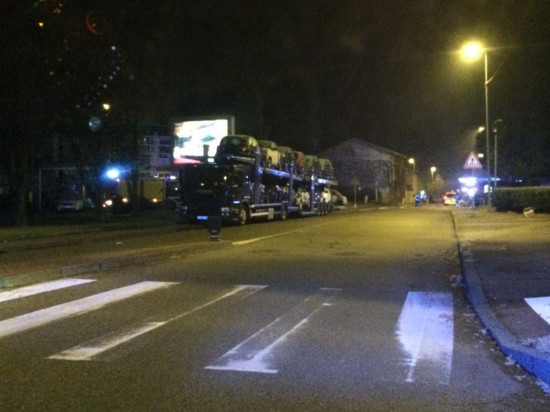 Ecully : un incendie détruit plusieurs voitures à la concession Smart