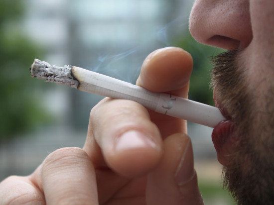 Journée mondiale sans tabac : "Quand un jeune se met à fumer, il en a pour 20 ans"