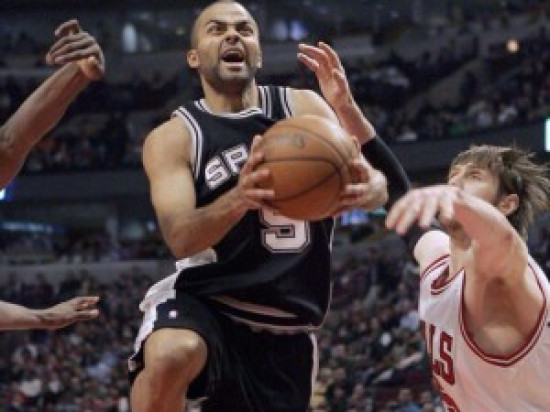 Tony Parker en route pour les Jeux Olympiques