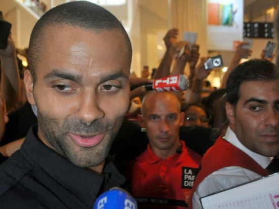 Séance de dédicaces à Villeurbanne avec l'équipe de France de basket