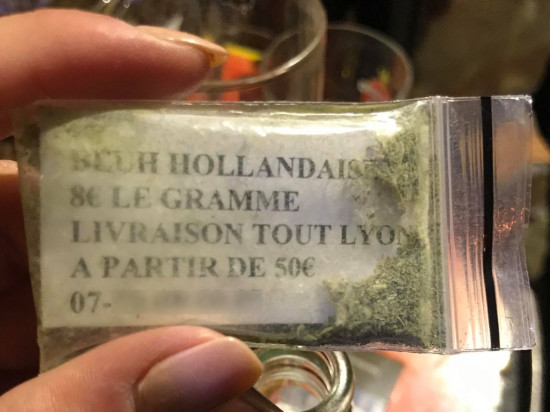 Lyon : des dealers distribuent des échantillons de cannabis pour faire leur pub