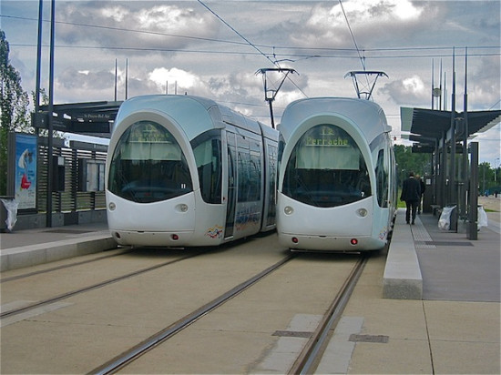 TCL : pagaille à prévoir cet été et à la rentrée à Lyon