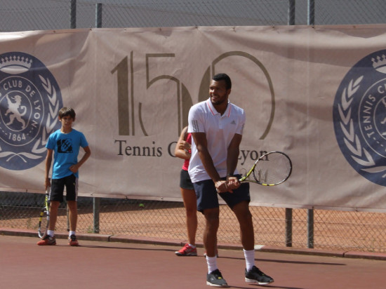 Open Parc de Lyon : Jo-Wilfried Tsonga qualifié pour les demies