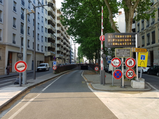 Avec une semaine de retard, le tunnel Brotteaux-Servient a rouvert à la circulation