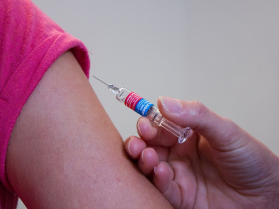 Lyon :  quatre centres de vaccination vont ouvrir pour une partie du personnel des HCL