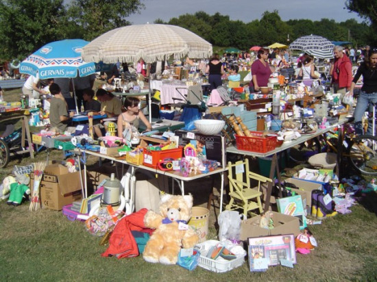 Vide-greniers solidaires dans les résidences séniors lyonnaise