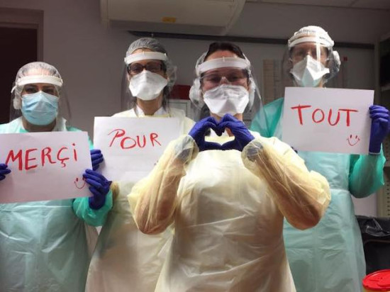 Covid-19 : des Rhônalpins impriment chez eux en 3D des visières de protection Covid-19 : des Rhônalpins impriment chez eux en 3D des visières de protection