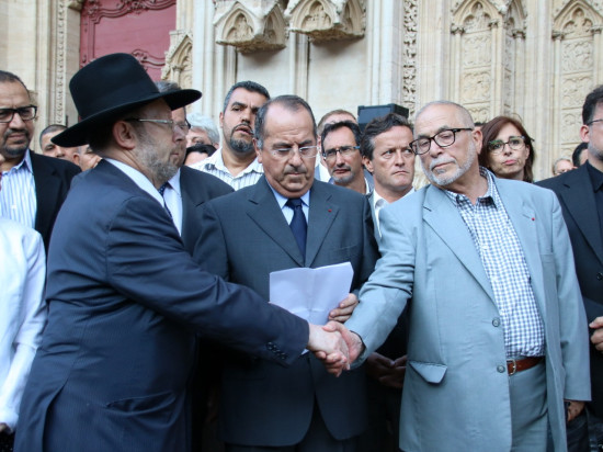 Lyon : le recueillement avant le renforcement de la sécurité autour des lieux de culte