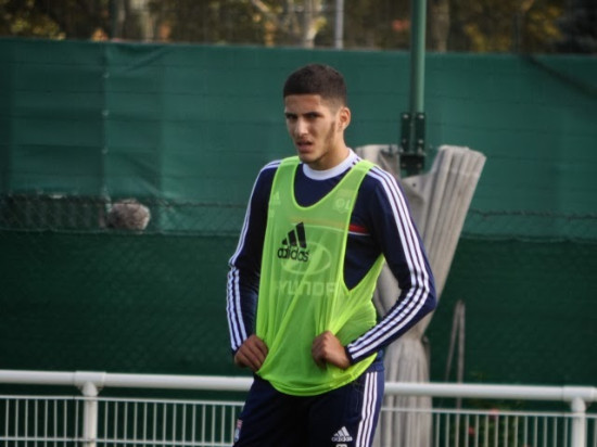 OL : Benzia sur le départ cet hiver ?