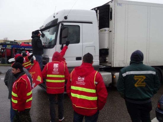 Les routiers ont levé le blocus du marché de gros de Corbas